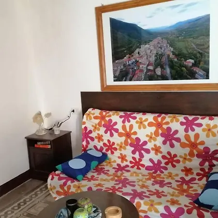 Casa Con Giardino Holiday home *